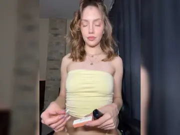 Kyrymi  live sex cam
