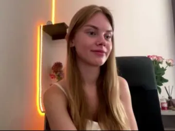 SunStrike  live sex cam