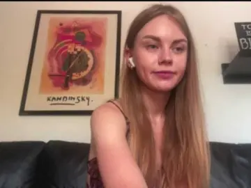 SunStrike  live sex cam