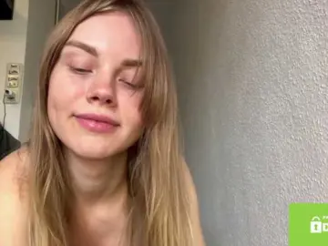 SunStrike  live sex cam