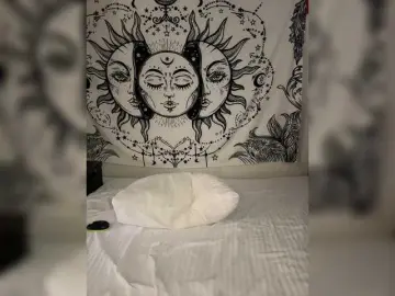 Villanelle  live sex cam