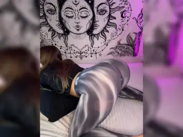 Villanelle  live sex cam