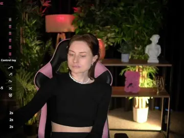 Baby-luna  live sex cam