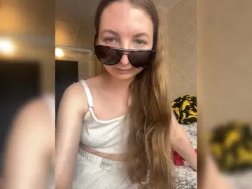 Ladymeow01  live sex cam