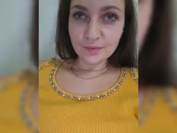 MiLAshKaA  live sex cam