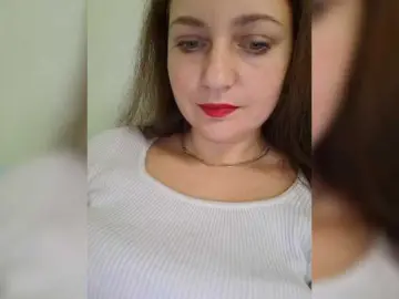 MiLAshKaA  live sex cam