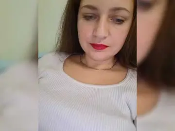 MiLAshKaA  live sex cam