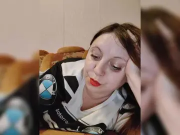 MilfaSguirt  live sex cam