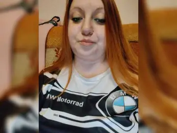 MilfaSguirt  live sex cam