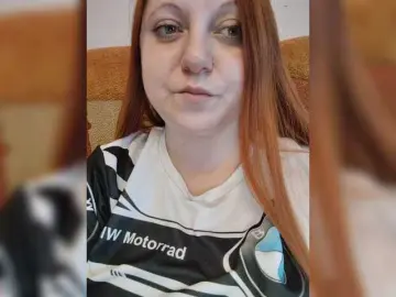 MilfaSguirt  live sex cam