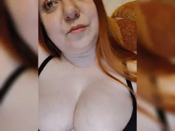 MilfaSguirt  live sex cam