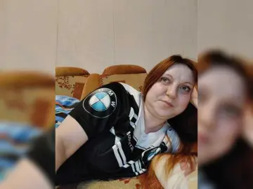 MilfaSguirt  live sex cam