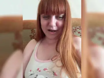 MilfaSguirt  live sex cam