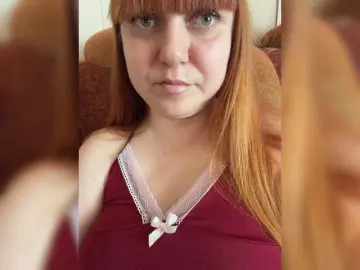 MilfaSguirt  live sex cam