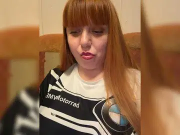 MilfaSguirt  live sex cam