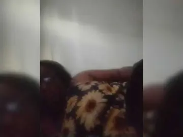 Quaylababe1  live sex cam