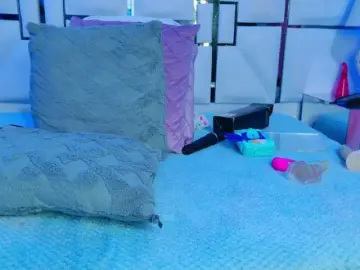 SabrinnaTaylor  live sex cam