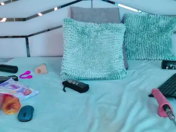 SabrinnaTaylor  live sex cam