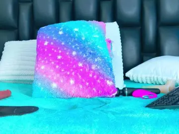 SabrinnaTaylor  live sex cam