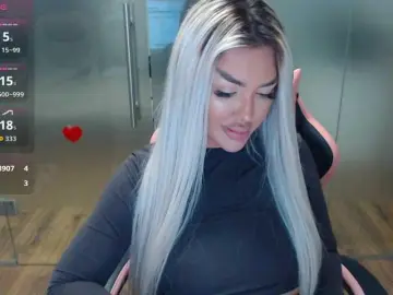 SarahStone  live sex cam