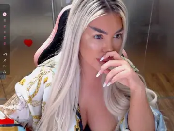 SarahStone  live sex cam