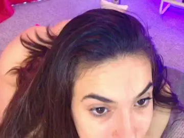 SlimTemptation  live sex cam