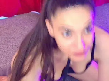 SlimTemptation  live sex cam