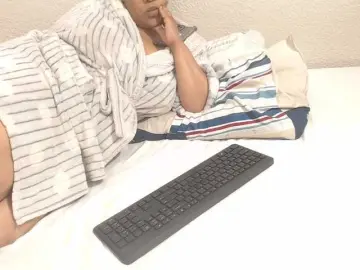 Hotchocolateh  live sex cam