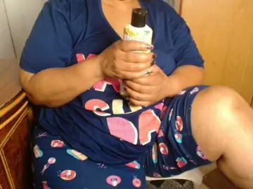 Hotchocolateh  live sex cam