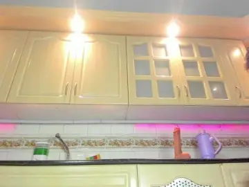 AmiraJones  live sex cam