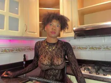 AmiraJones  live sex cam