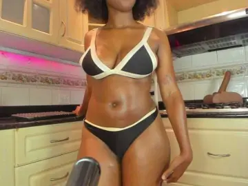 AmiraJones  live sex cam