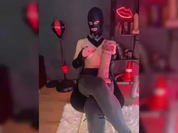 GloriaLove  live sex cam