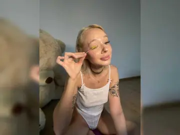 SweetMi333  live sex cam