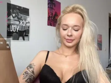 SweetMi333  live sex cam