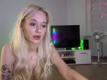 SweetMi333  live sex cam