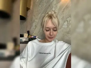 SweetMi333  live sex cam