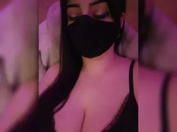 YennSI  live sex cam