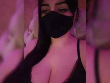 YennSI  live sex cam