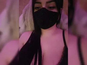 YennSI  live sex cam
