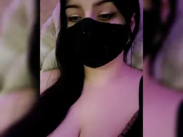 YennSI  live sex cam