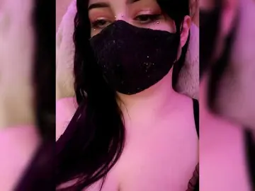 YennSI  live sex cam