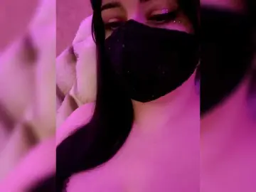 YennSI  live sex cam