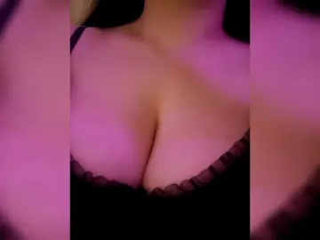 YennSI  live sex cam