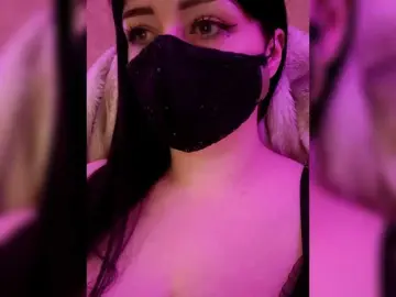 YennSI  live sex cam