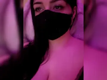 YennSI  live sex cam