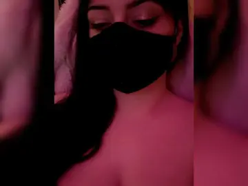 YennSI  live sex cam