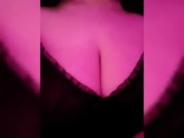 YennSI  live sex cam