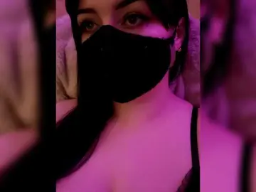 YennSI  live sex cam