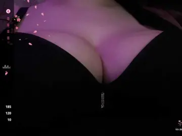 YennSI  live sex cam